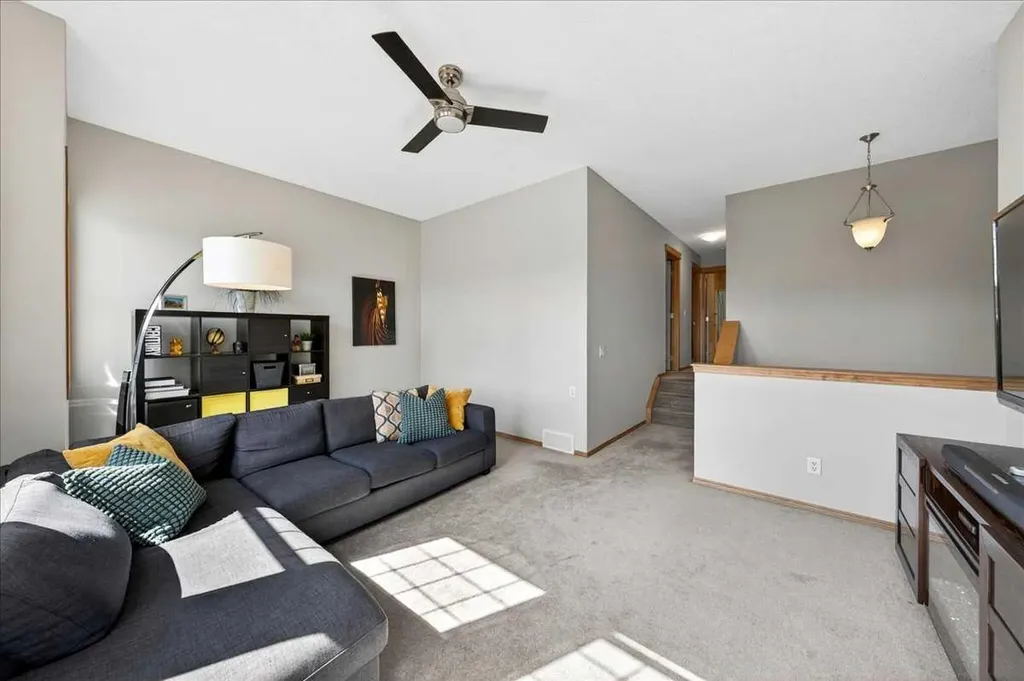 152 Chapman Close SE Calgary AB T2X 3V7