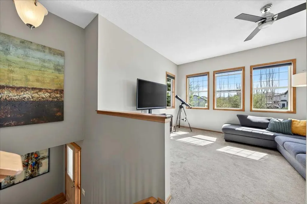 152 Chapman Close SE Calgary AB T2X 3V7
