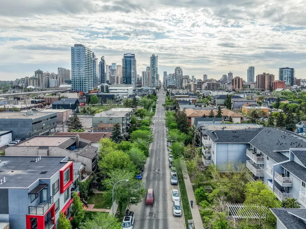 1719 11 Avenue SW Calgary AB T3C 0N5