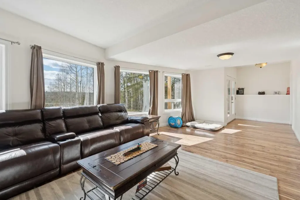 5413 Highway 579 Rural Mountain View County AB T0M 2E0