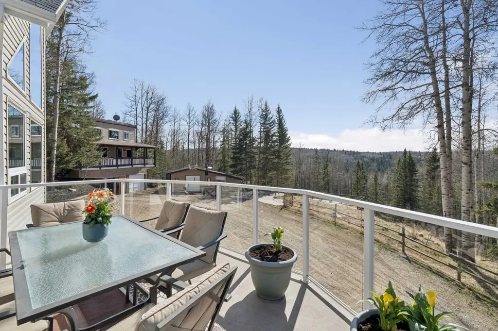 5413 Highway 579 Rural Mountain View County AB T0M 2E0