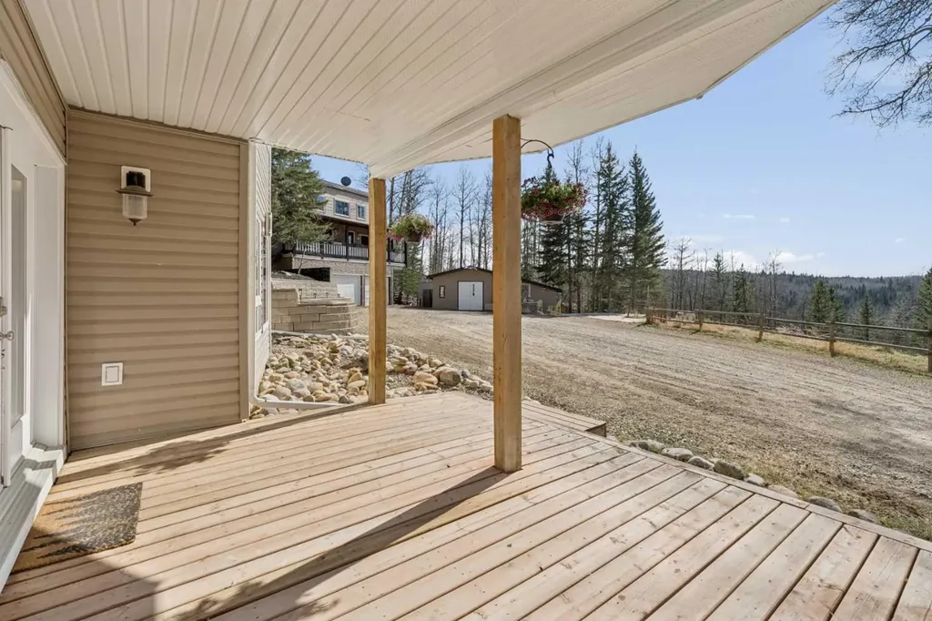 5413 Highway 579 Rural Mountain View County AB T0M 2E0