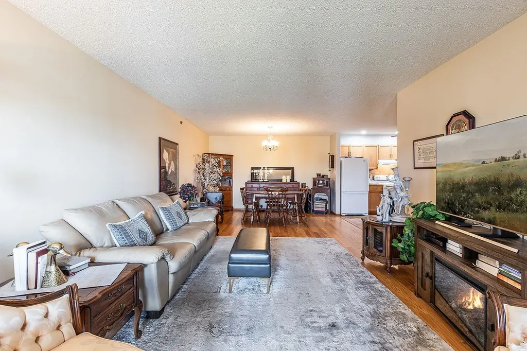 3021 13 Avenue SE Medicine Hat AB T1B 4E2