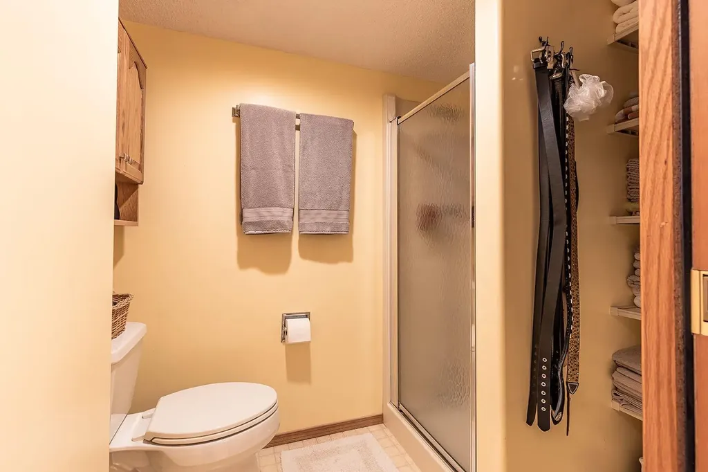 3021 13 Avenue SE Medicine Hat AB T1B 4E2