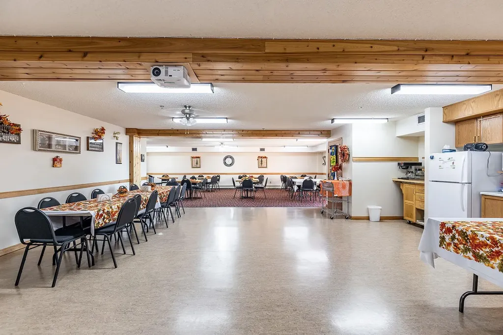 3021 13 Avenue SE Medicine Hat AB T1B 4E2