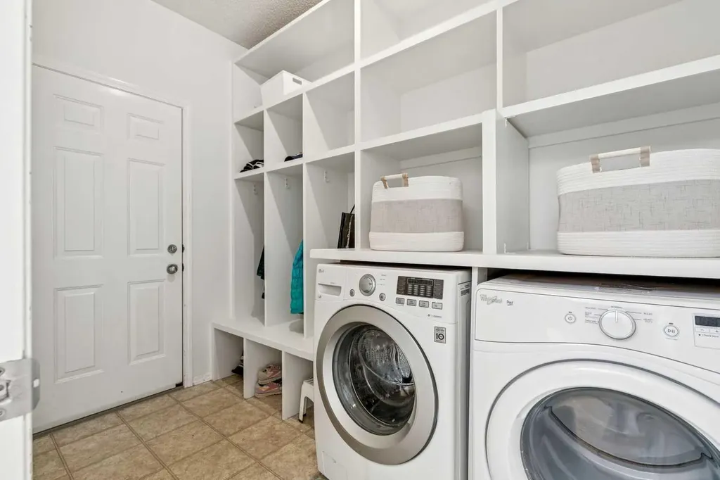 55 Wentworth Manor SW Calgary AB T3H 5K5