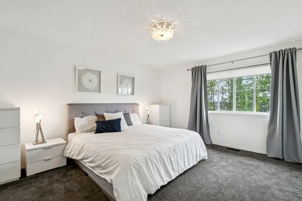 55 Wentworth Manor SW Calgary AB T3H 5K5