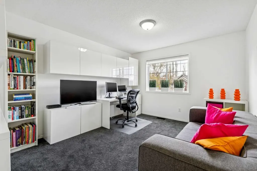 55 Wentworth Manor SW Calgary AB T3H 5K5