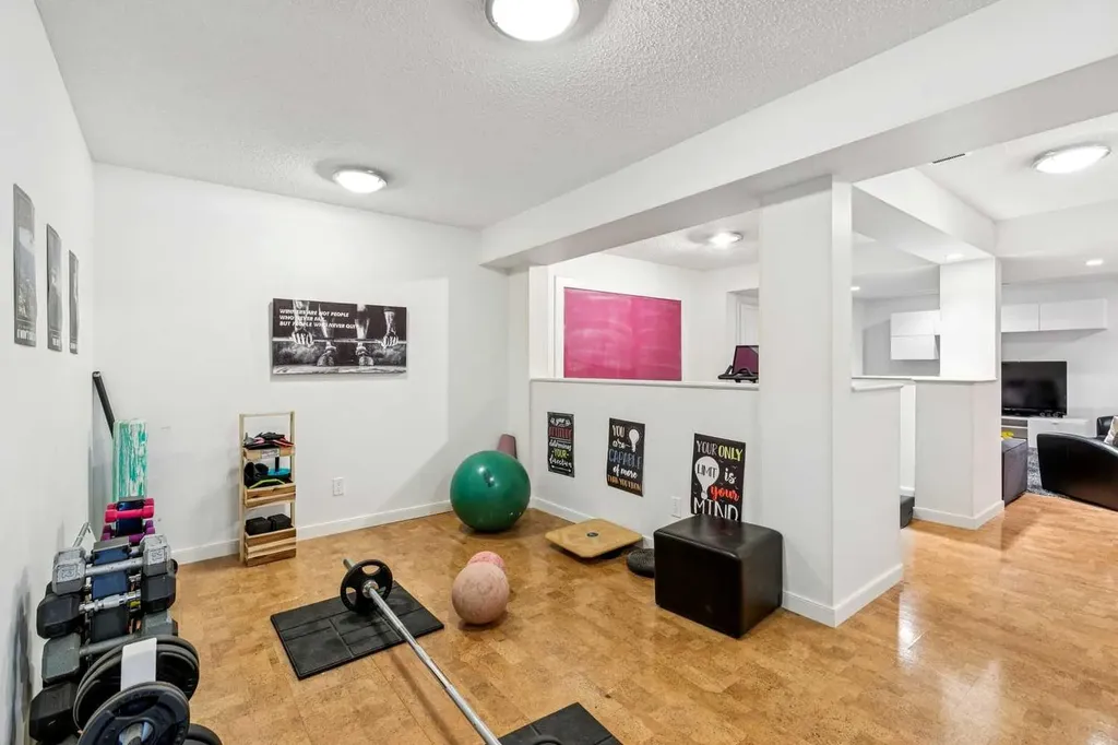 55 Wentworth Manor SW Calgary AB T3H 5K5