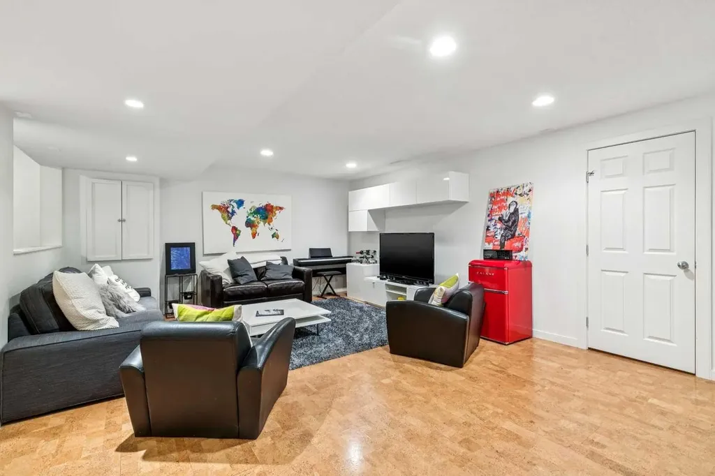 55 Wentworth Manor SW Calgary AB T3H 5K5