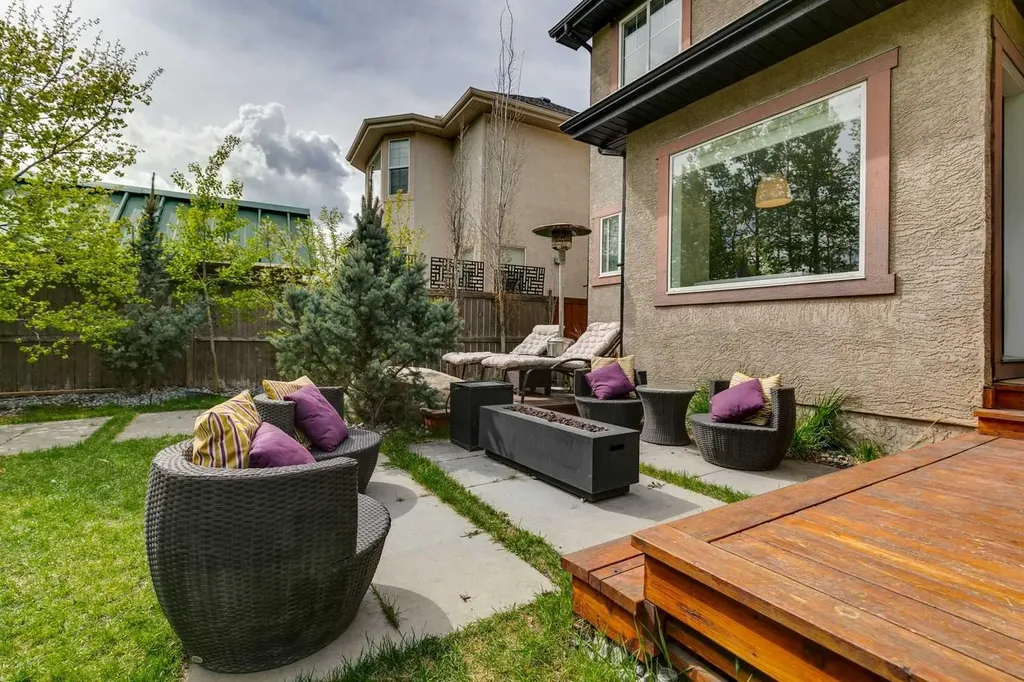 55 Wentworth Manor SW Calgary AB T3H 5K5