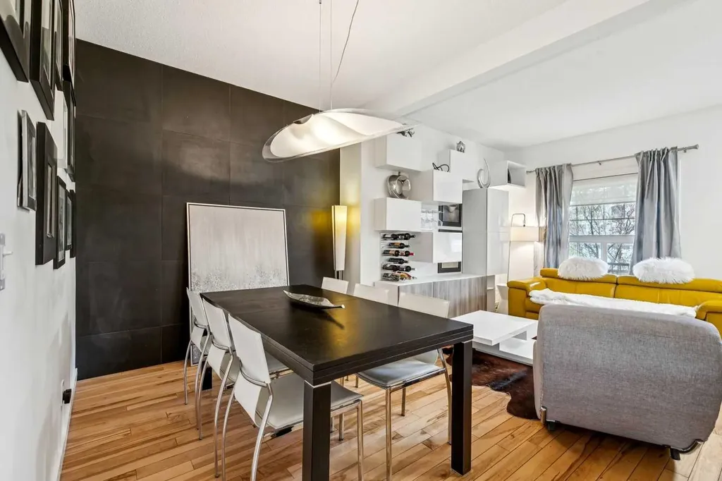 55 Wentworth Manor SW Calgary AB T3H 5K5