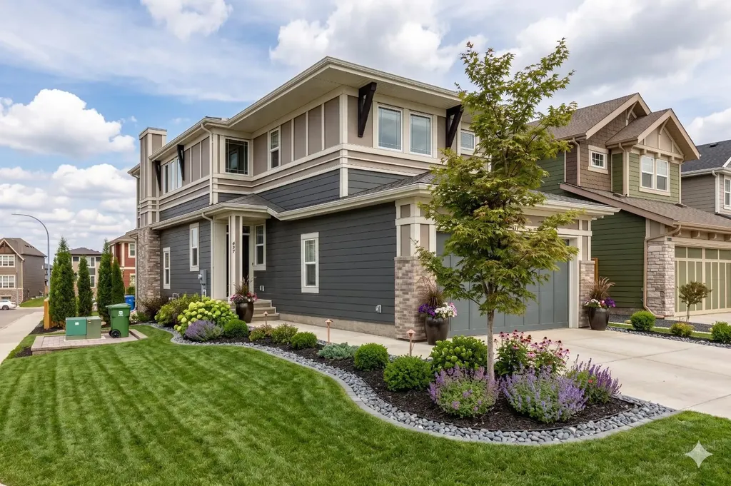 437 Magnolia Way SE Calgary AB T3m 3T5