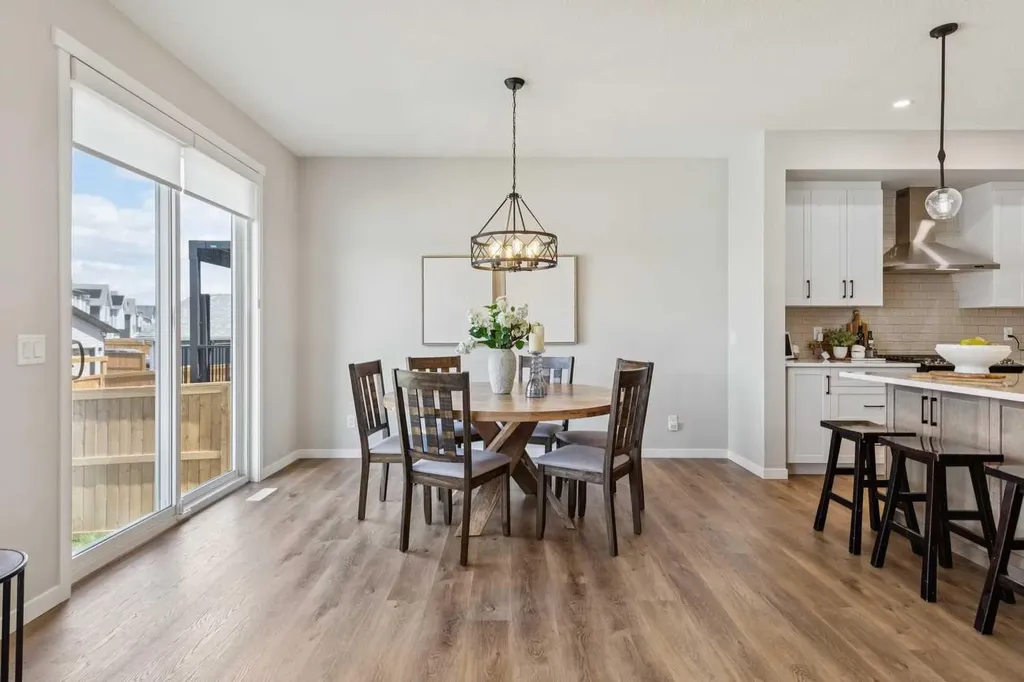437 Magnolia Way SE Calgary AB T3m 3T5
