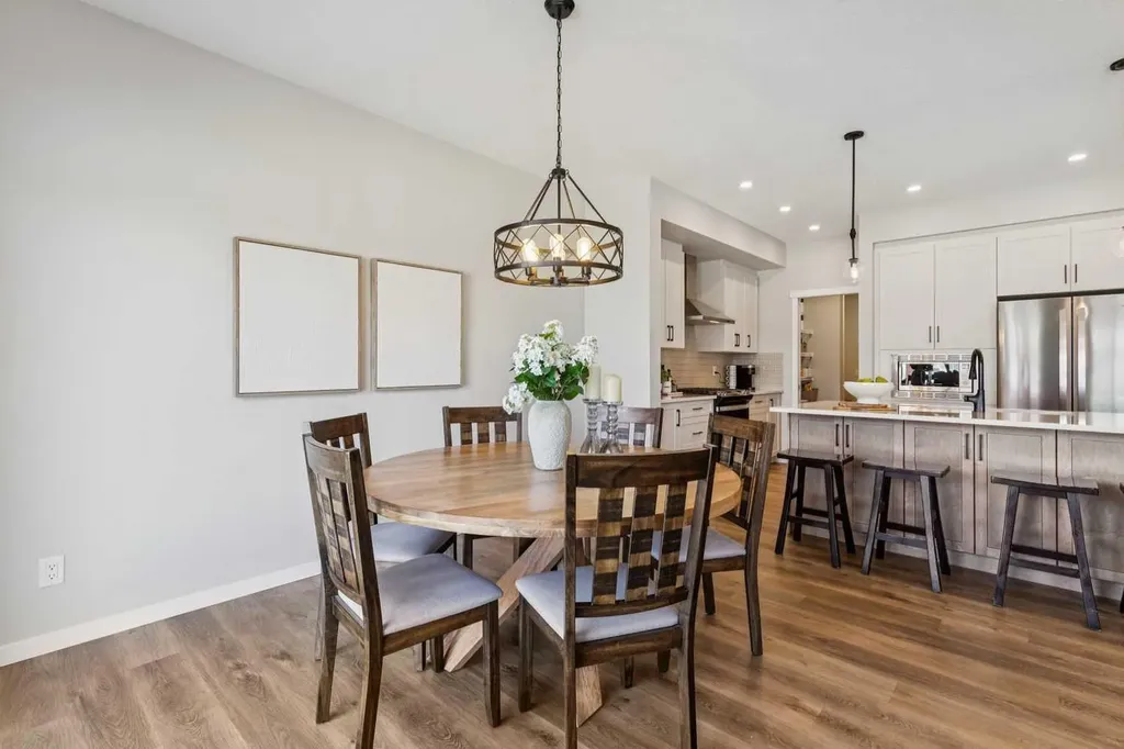 437 Magnolia Way SE Calgary AB T3m 3T5