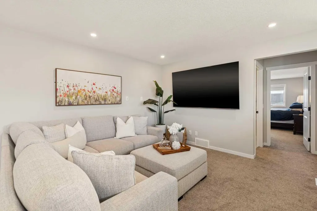 437 Magnolia Way SE Calgary AB T3m 3T5