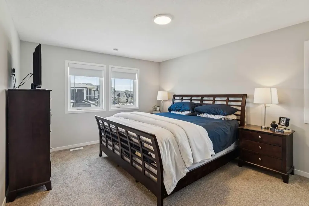 437 Magnolia Way SE Calgary AB T3m 3T5