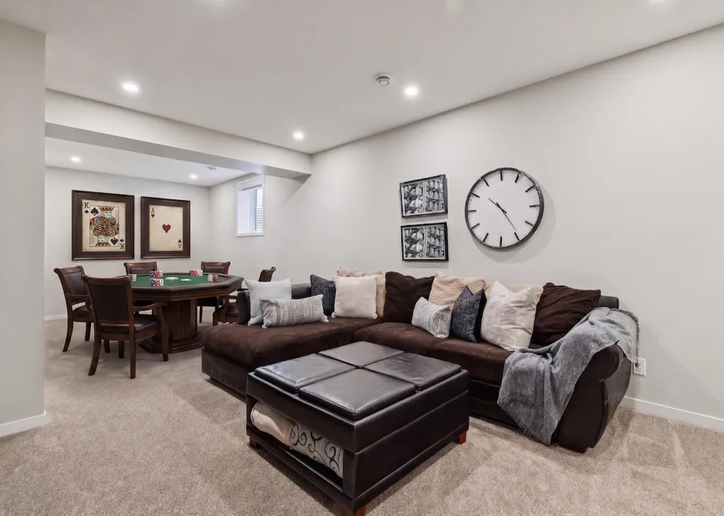 437 Magnolia Way SE Calgary AB T3m 3T5