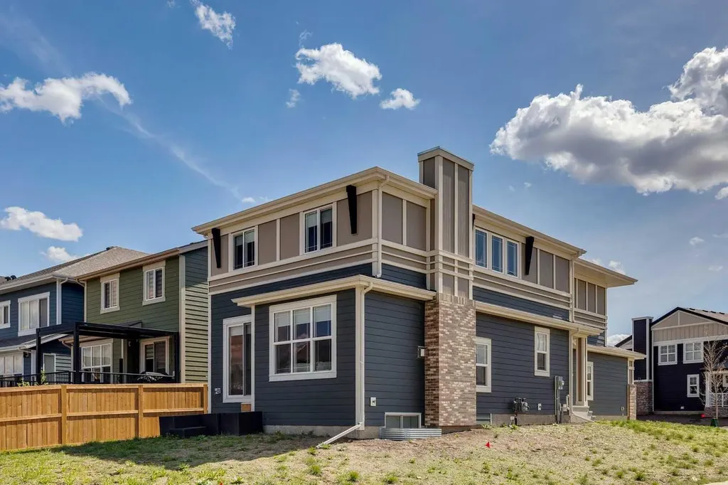 437 Magnolia Way SE Calgary AB T3m 3T5