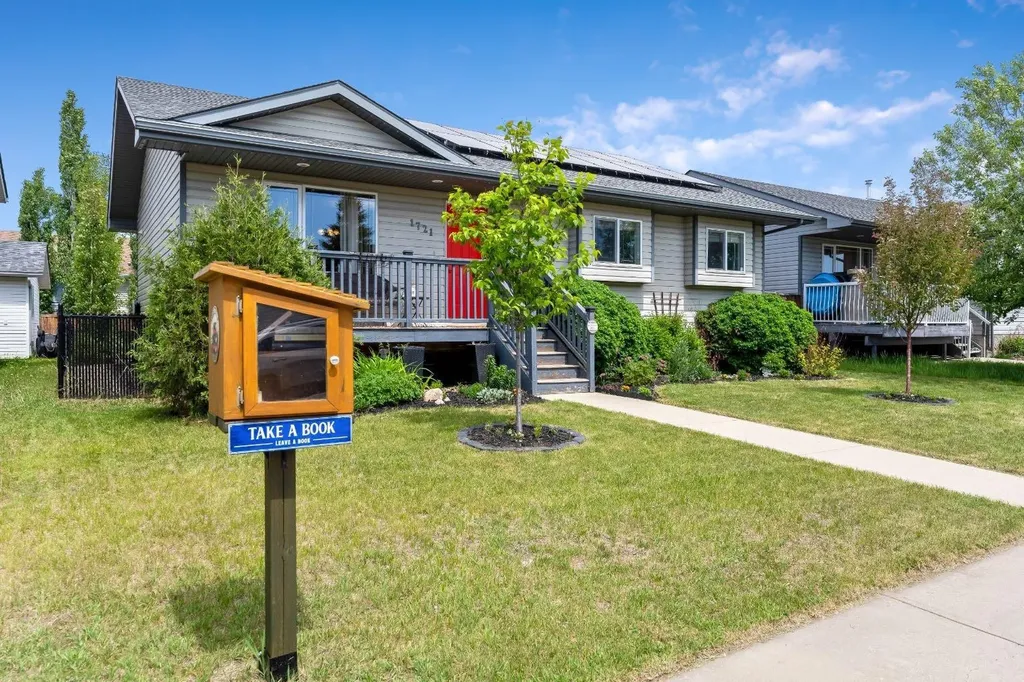 1721 Strathcona Place Strathmore AB T1P1T1