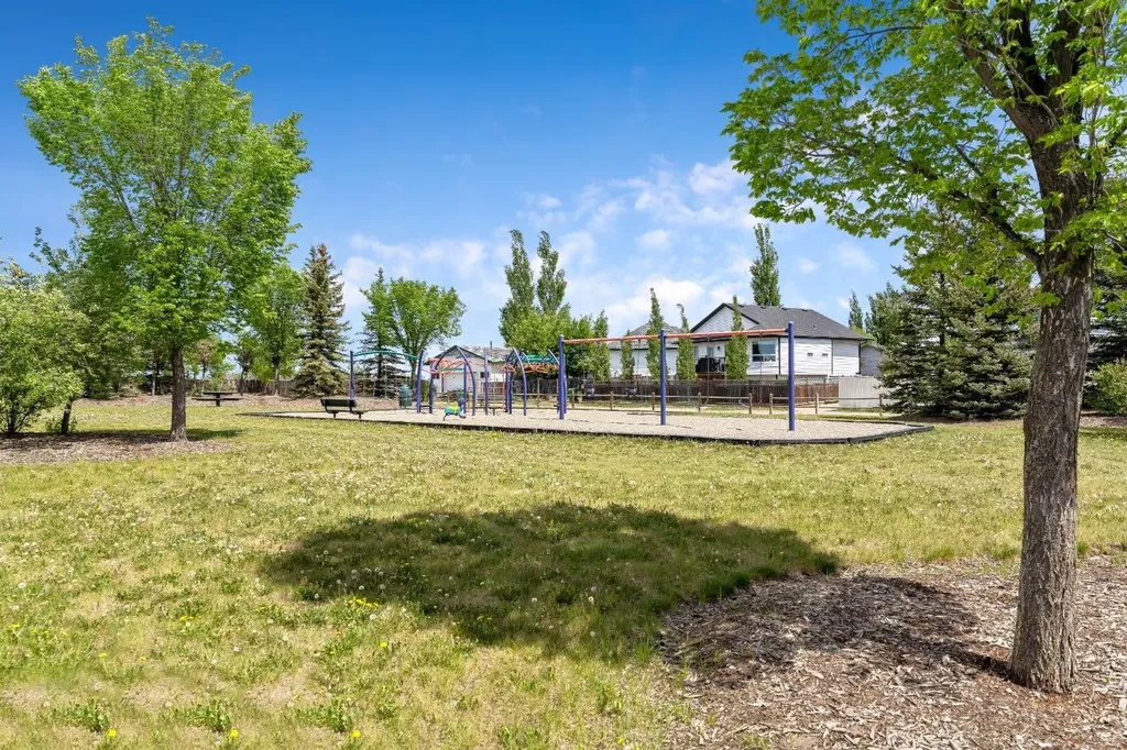 1721 Strathcona Place Strathmore AB T1P1T1