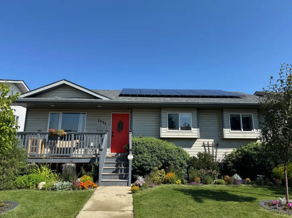 1721 Strathcona Place Strathmore AB T1P1T1