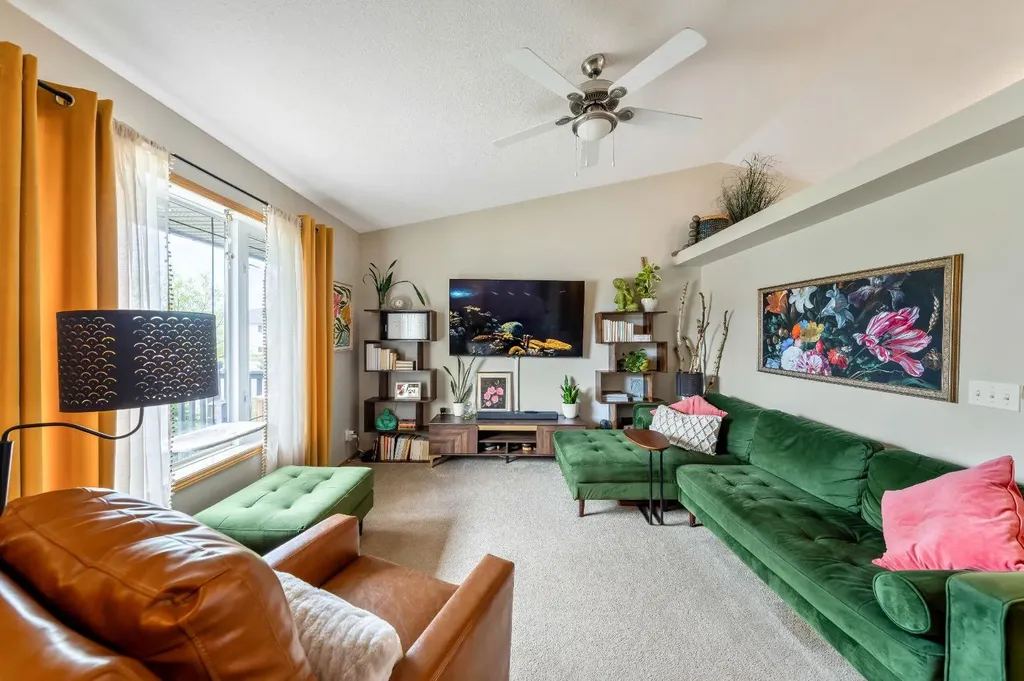 1721 Strathcona Place Strathmore AB T1P1T1
