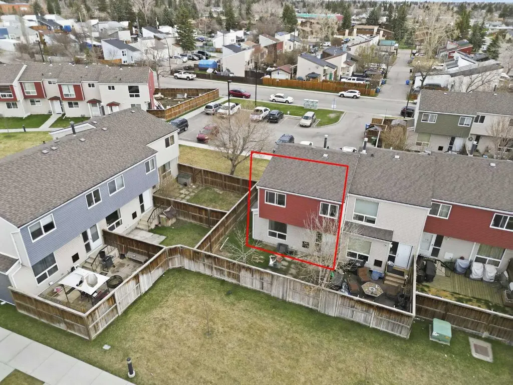 5425 Pensacola Crescent SE Calgary AB T2A2G5