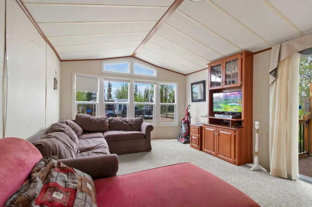 10046 Township Road 422 Rural Ponoka County AB T0C 2J0