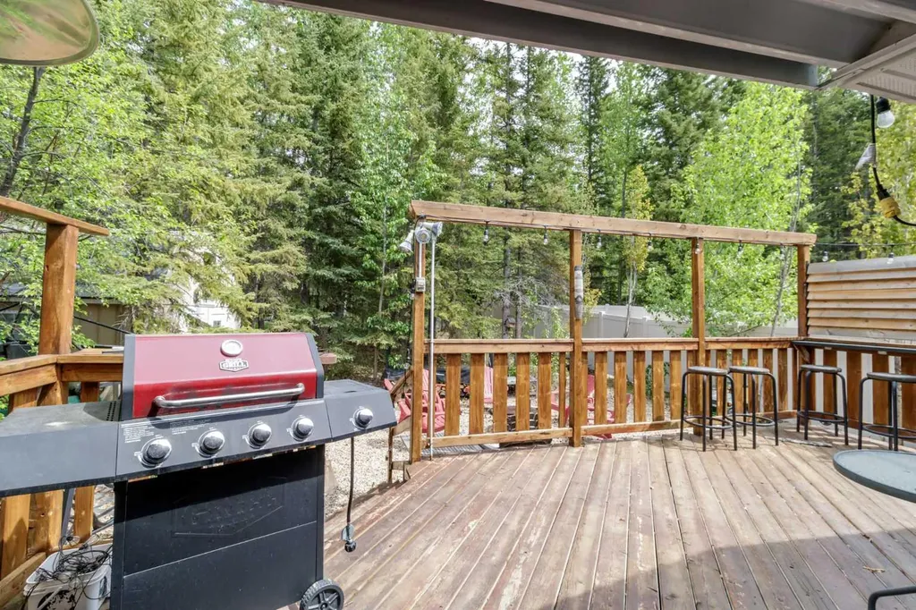10046 Township Road 422 Rural Ponoka County AB T0C 2J0