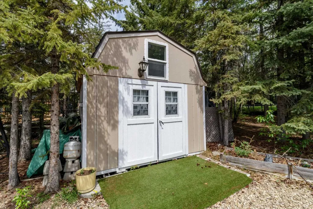 10046 Township Road 422 Rural Ponoka County AB T0C 2J0