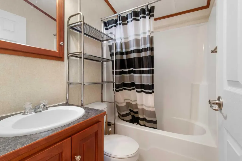 10046 Township Road 422 Rural Ponoka County AB T0C 2J0