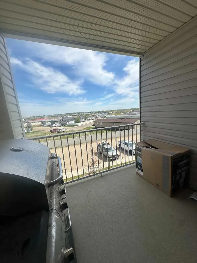 204 17 Street E Brooks AB T1R 1R1