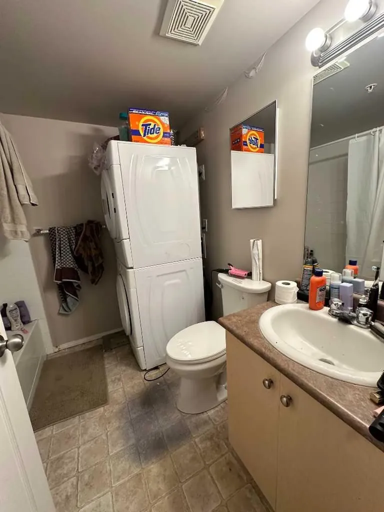 204 17 Street E Brooks AB T1R 1R1