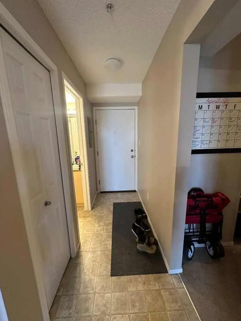 204 17 Street E Brooks AB T1R 1R1