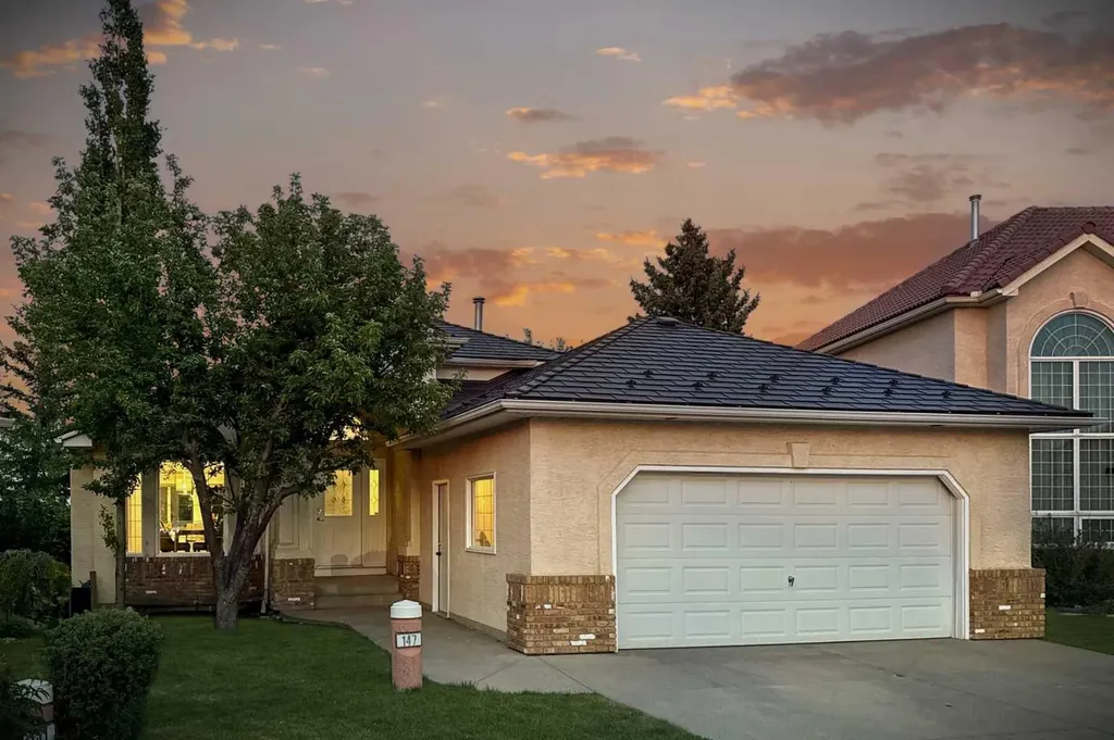147 Hamptons Heath NW Calgary AB T3A 5E8