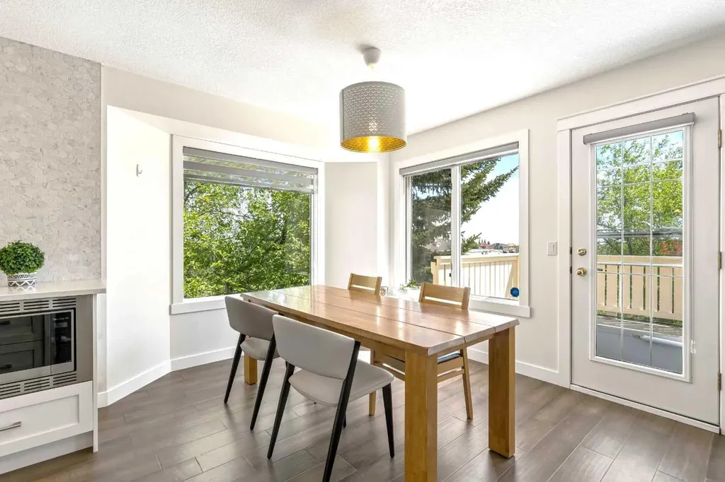 147 Hamptons Heath NW Calgary AB T3A 5E8