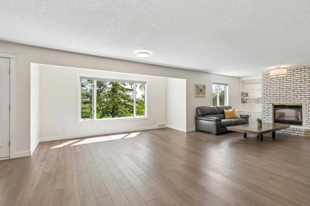 147 Hamptons Heath NW Calgary AB T3A 5E8