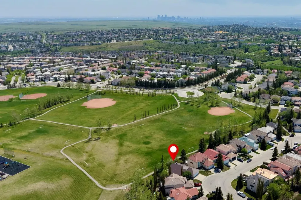 147 Hamptons Heath NW Calgary AB T3A 5E8