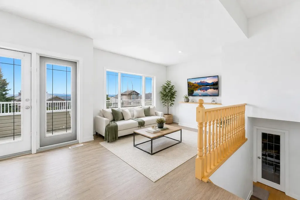 207 Gleneagles View Cochrane AB T4C2G5