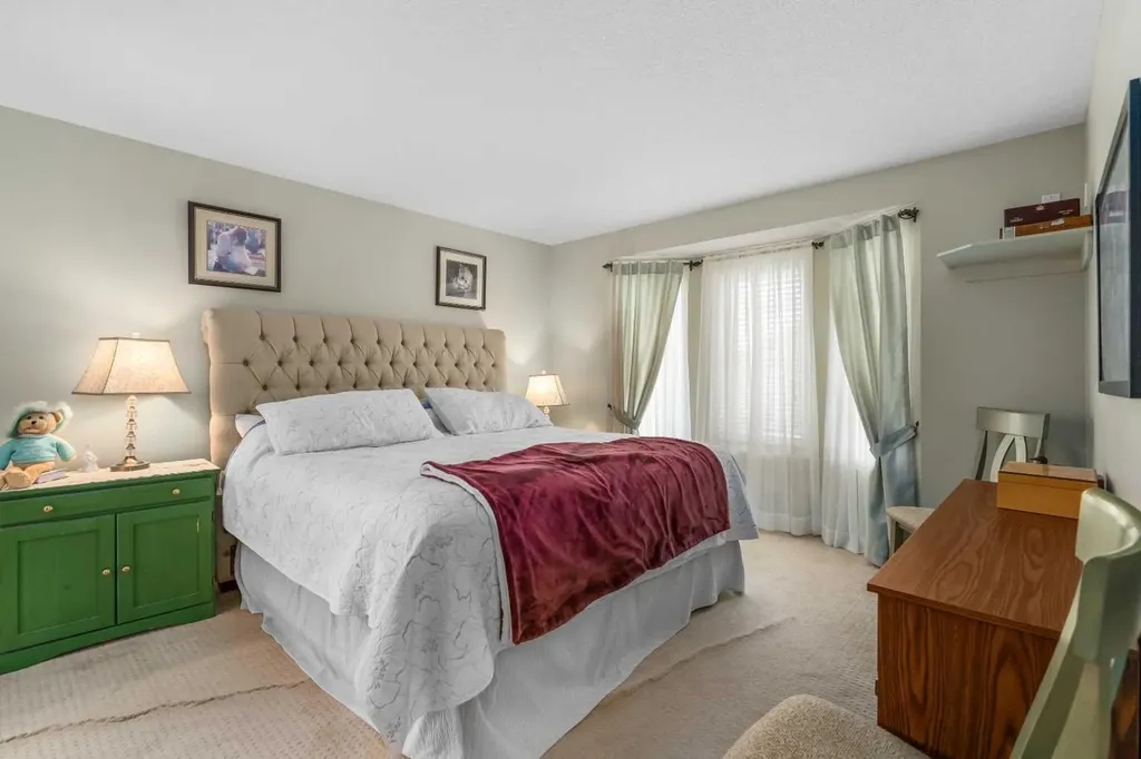 310 Riverside Garden NW High River AB T1V 1Y9