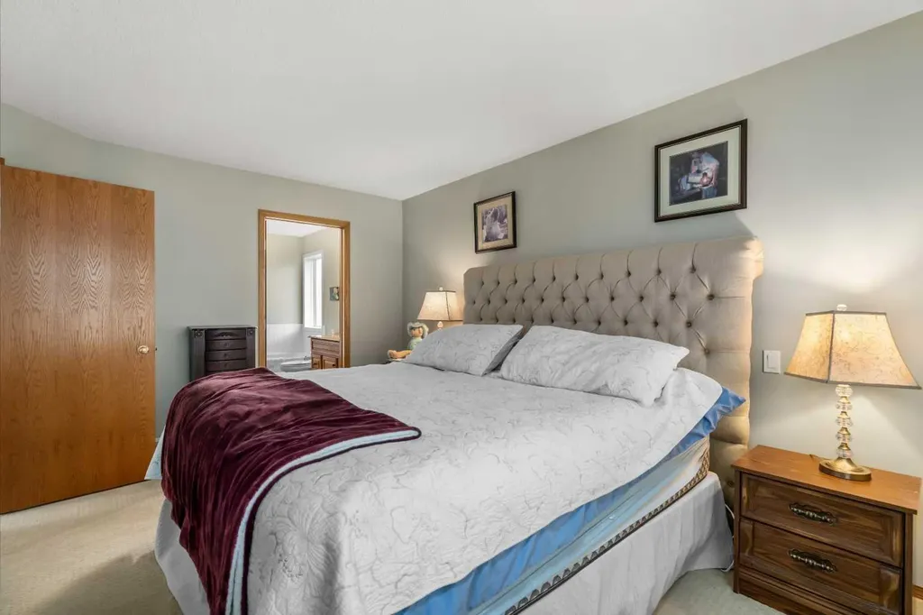 310 Riverside Garden NW High River AB T1V 1Y9