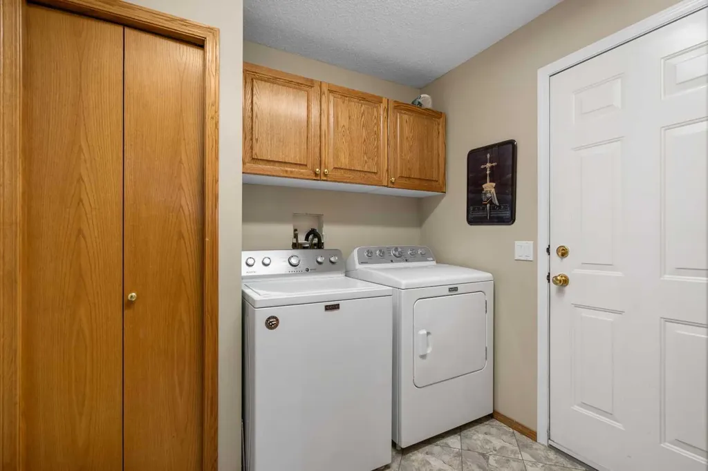 310 Riverside Garden NW High River AB T1V 1Y9
