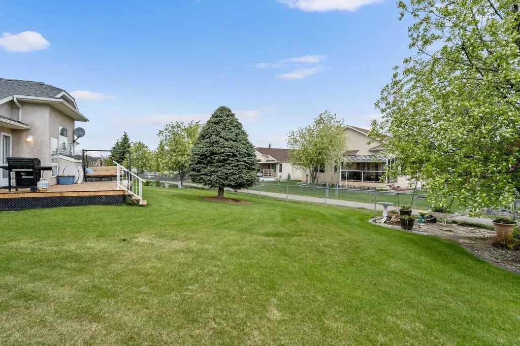 310 Riverside Garden NW High River AB T1V 1Y9