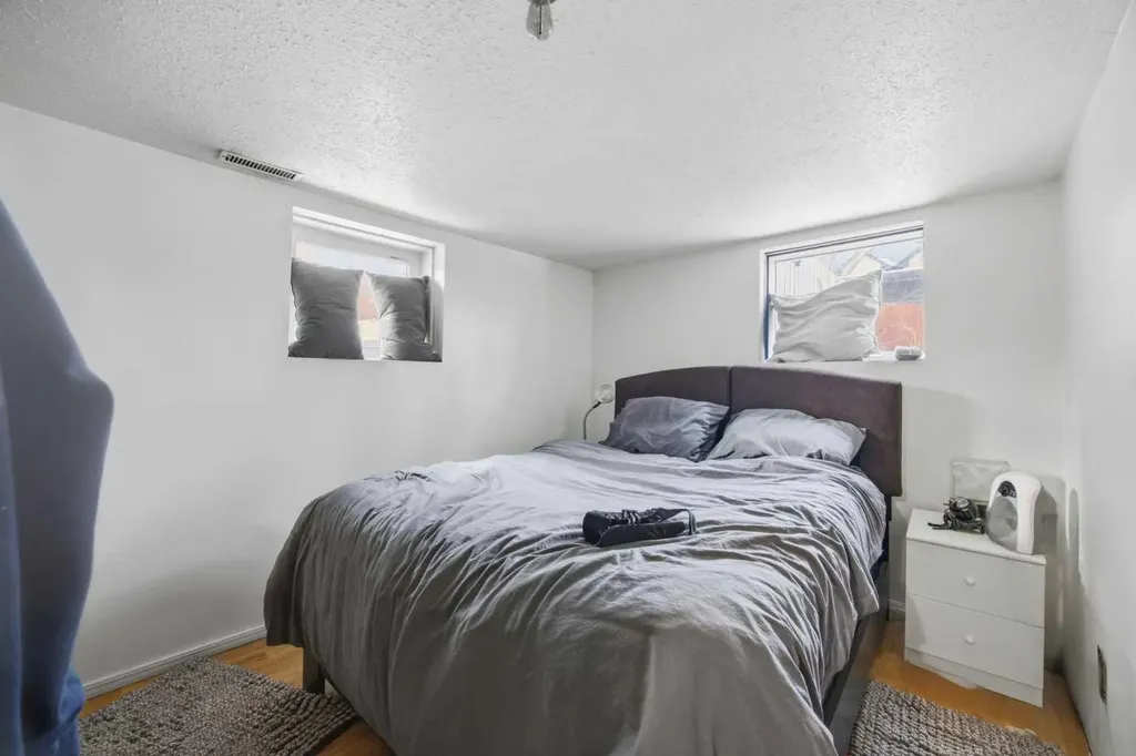 1339 11 Avenue SE Calgary AB T2G0Z6