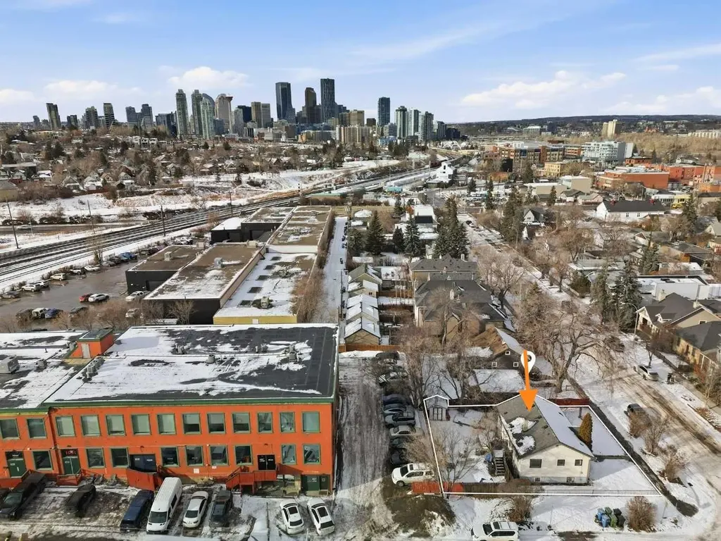 1339 11 Avenue SE Calgary AB T2G0Z6