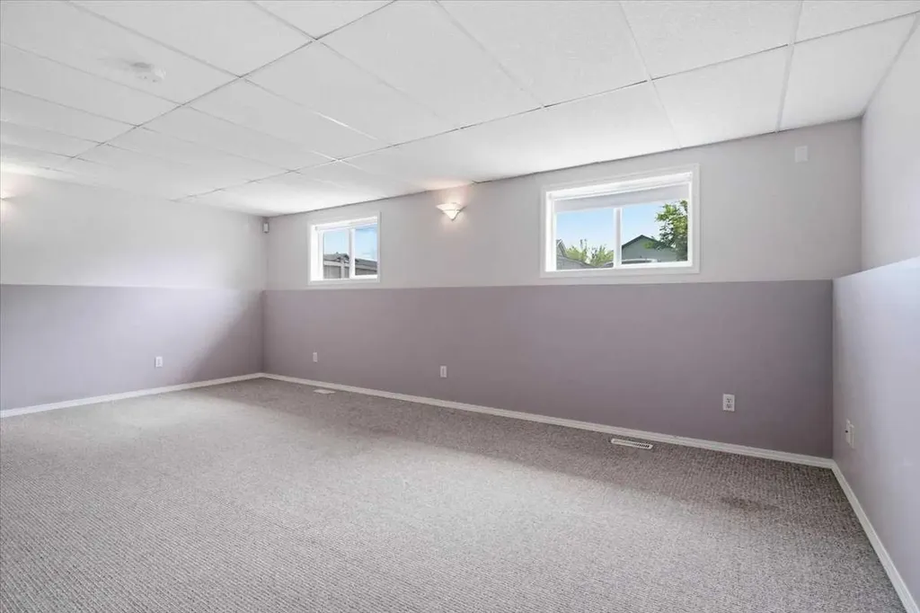 10409 73 Avenue Grande Prairie AB T8W2M7