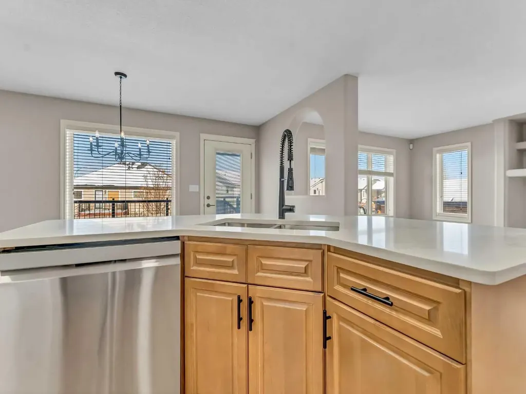 36 Sunset Road SW Medicine Hat AB T1B4T4