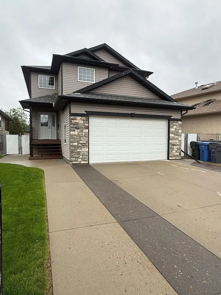 36 Sunset Road SW Medicine Hat AB T1B4T4