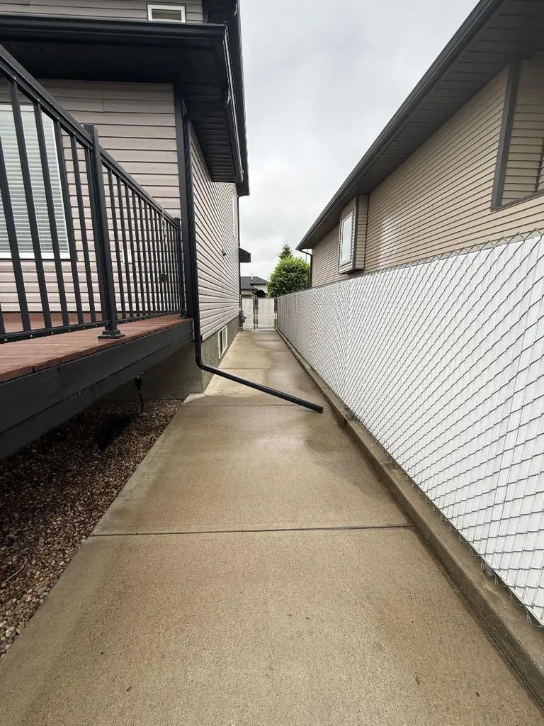 36 Sunset Road SW Medicine Hat AB T1B4T4